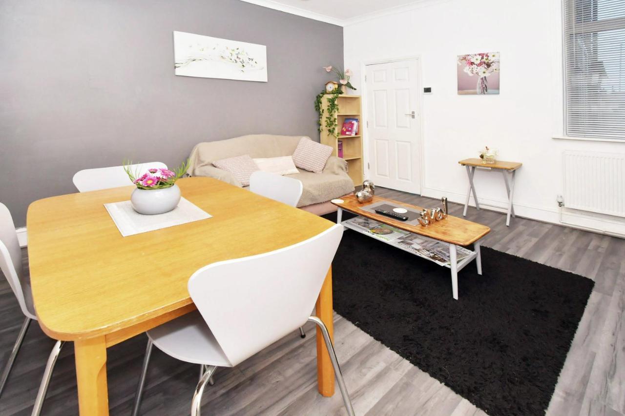 Townhouse @ Hanley Road Stoke Ngoại thất bức ảnh