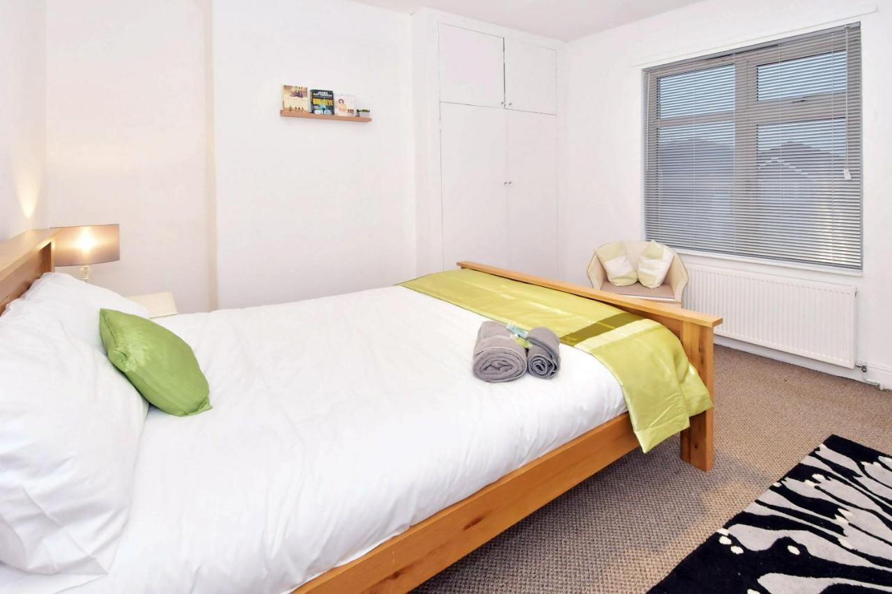 Townhouse @ Hanley Road Stoke Ngoại thất bức ảnh